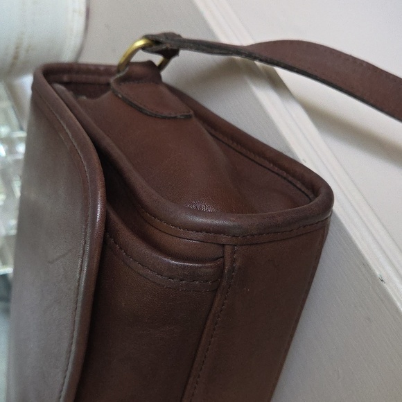 Vintage COACH Mahogany Ridgefield Leather Crossbody Bag #9812 - Picture 10 of 16